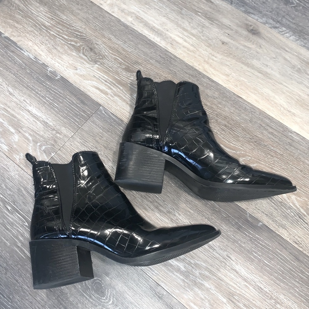 Steve Madden Chelsea Crocodile Print Boots